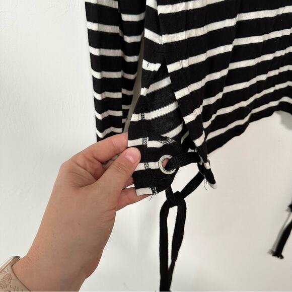 Revolve Generation Love Kath Lace Up Top S - Picture 10 of 12